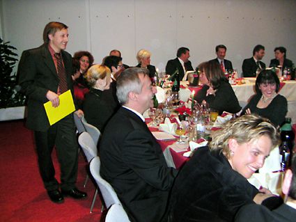 Weihnachtsfeier_2005_013b_web.jpg &copy;