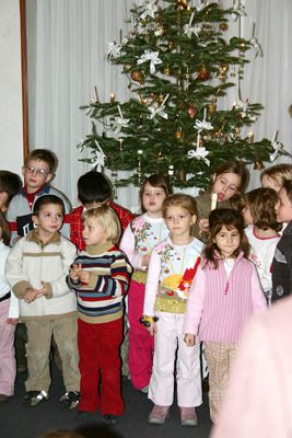 Punsch_2004.jpg &copy;